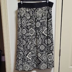 LuLaRoe Black and White Geometric A-Line Skirt